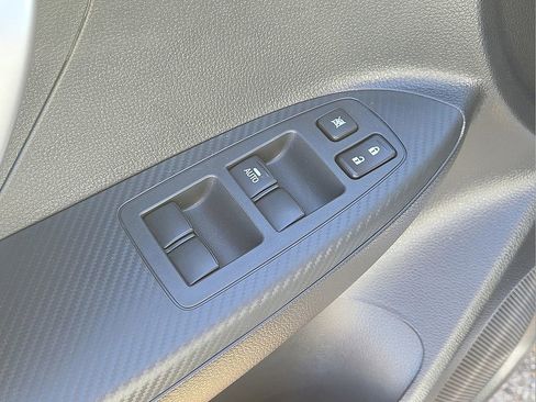 Used 2025 Mitsubishi Eclipse Cross SE image 21