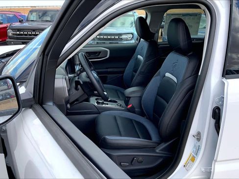 New 2025 Ford Bronco Sport Outer Banks image 9