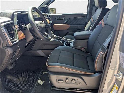 New 2025 GMC Canyon AT4 w/ Off-Road Front Bumper Package image 4