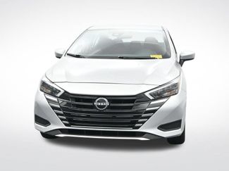 Used 2025 Nissan Versa SV FWD video 2