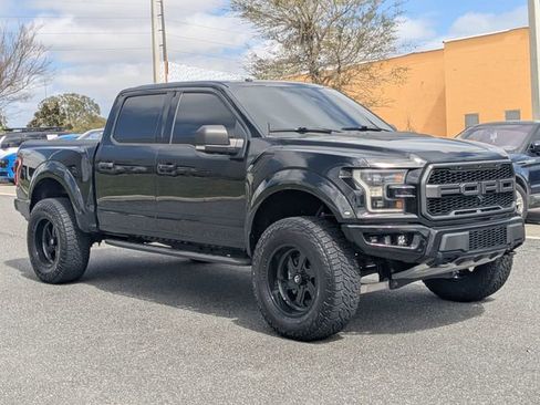 Used 2018 Ford F150 Raptor w/ Equipment Group 802A Luxury image 3