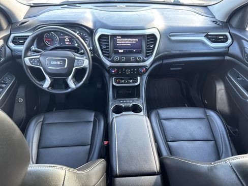 Used 2023 GMC Acadia SLT w/ Elevation Edition image 13