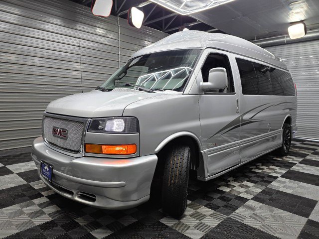 Used 2017 GMC Savana 2500 Extended RWD image 39