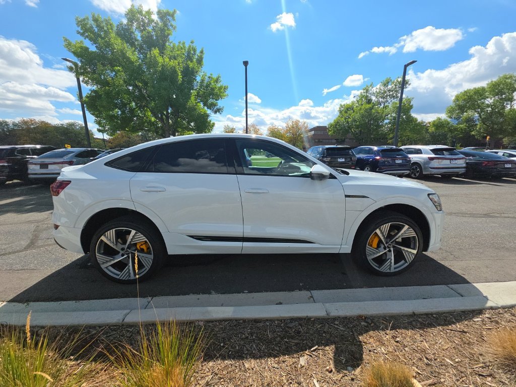 Used 2023 Audi e-tron Prestige w/ Prestige Package AWD/4WD image 7