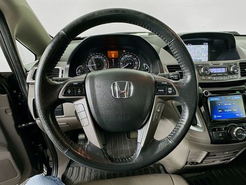 Used 2015 Honda Odyssey Touring image 11