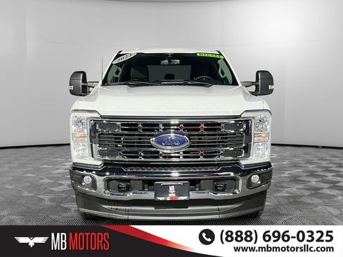 Used 2023 Ford F350 XLT w/ FX4 Off-Road Package image 10