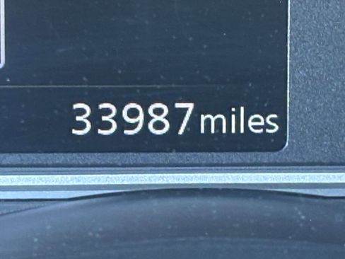 Used 2025 Nissan Versa SV w/ Trunk Package image 38