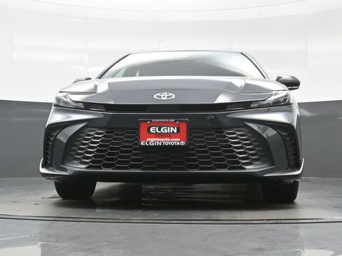 Used 2026 Toyota Camry SE FWD image 28