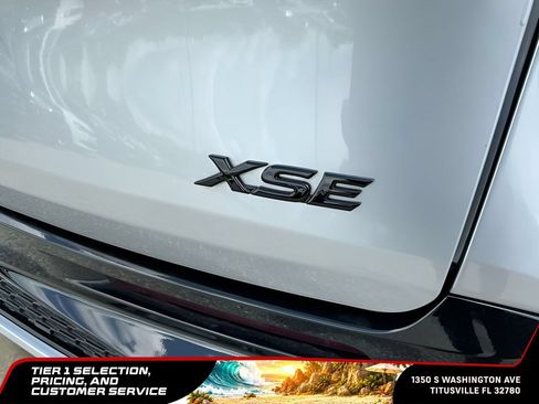 Used 2025 Toyota Sienna XSE w/ XSE Plus Package FWD image 45