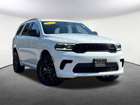 Used 2025 Dodge Durango GT w/ Blacktop Package image 2
