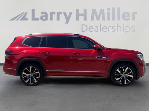 Used 2024 Volkswagen Atlas SEL Premium R-Line AWD/4WD image 6