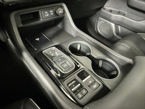 Used 2024 Honda Pilot Elite image 23