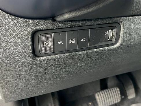 New 2026 Chevrolet Equinox EV LT image 27