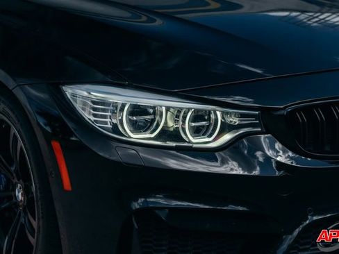 Used 2015 BMW M4 Convertible image 58