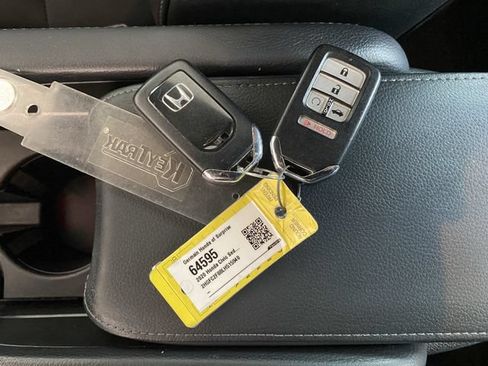 Used 2020 Honda Civic Sport image 30