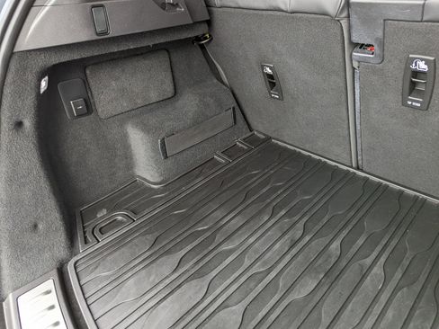 Used 2022 Land Rover Range Rover Evoque R-Dynamic S image 48