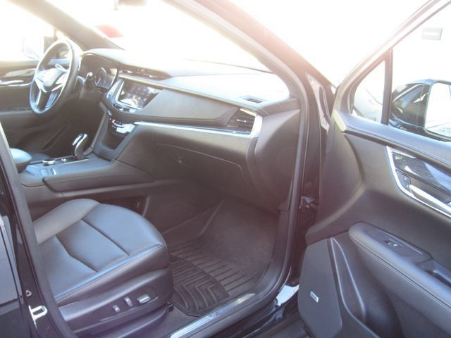 Used 2022 Cadillac XT5 Premium Luxury AWD/4WD image 18