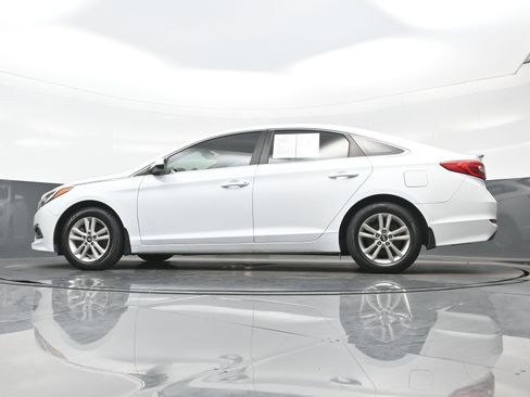 Used 2017 Hyundai Sonata SE w/ Cargo Package image 22