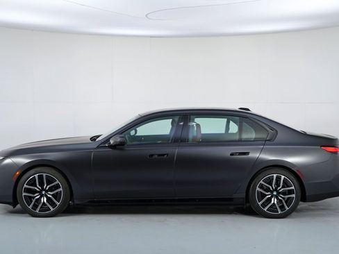 Used 2023 BMW i7 xDrive60 image 66