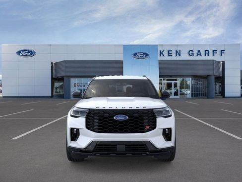 New 2025 Ford Explorer ST image 9