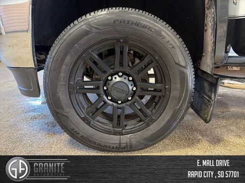 Used 2017 GMC Sierra 2500 SLT w/ Duramax Plus Package image 27