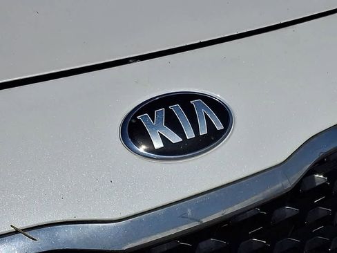 Used 2017 Kia Forte LX w/ LX Popular Package image 2