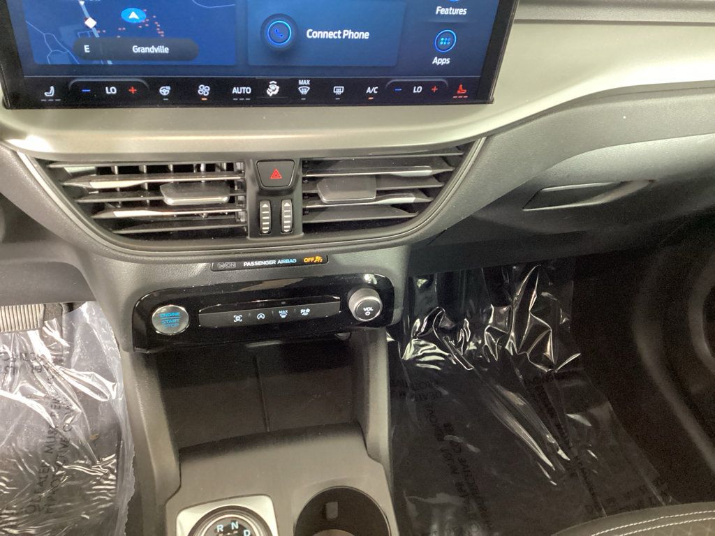 Used 2023 Ford Escape Active w/ Tech Pack #1 AWD/4WD image 16