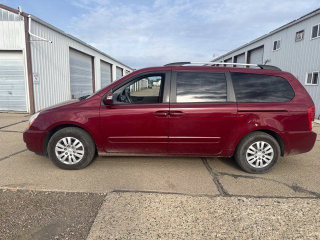 Used 2011 Kia Sedona LX FWD image 8