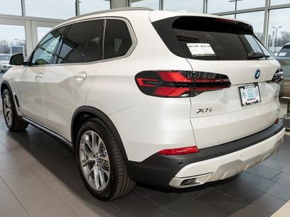 New 2026 BMW X5 xDrive50e w/ Premium Package