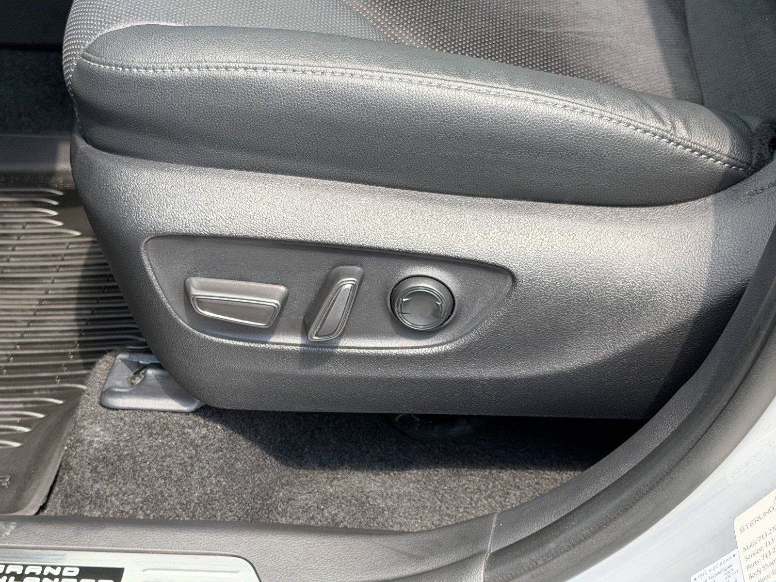 Used 2026 Toyota Grand Highlander AWD Hybrid image 14