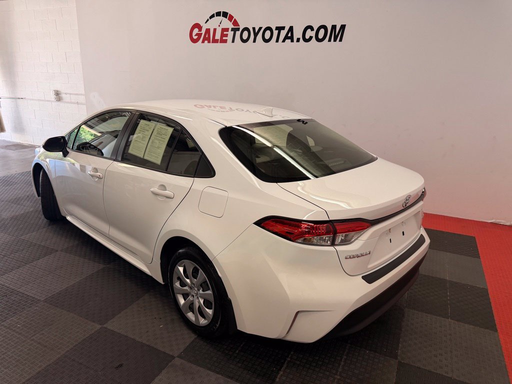 Used 2023 Toyota Corolla LE w/ Carpet Mat Package (TMS) FWD image 10