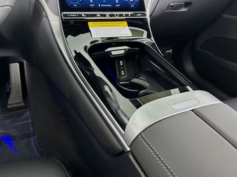 New 2026 Mercedes-Benz GLC 300 image 5