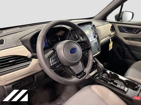 Used 2026 Subaru Forester Premium AWD/4WD image 9