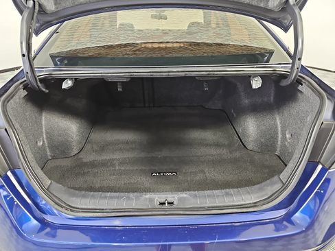 Used 2021 Nissan Altima 2.5 S FWD image 12