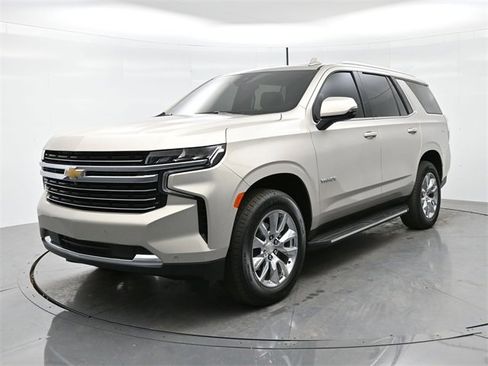 Used 2023 Chevrolet Tahoe LT w/ Luxury Package image 3