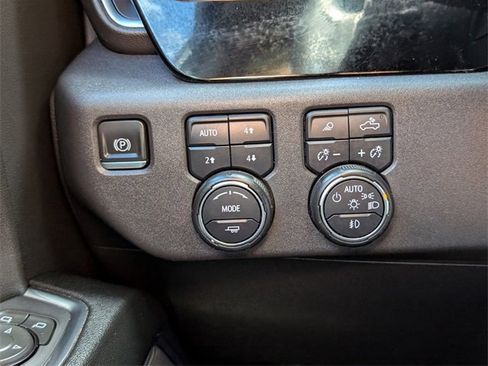 Certified 2024 Chevrolet Silverado 1500 LT Trail Boss w/ LT Trail Boss Premium Package image 28