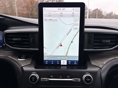 Used 2020 Ford Explorer Platinum w/ Premium Technology Package image 20