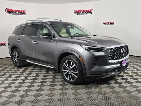 Used 2022 INFINITI QX60 Sensory w/ Vision Package image 2