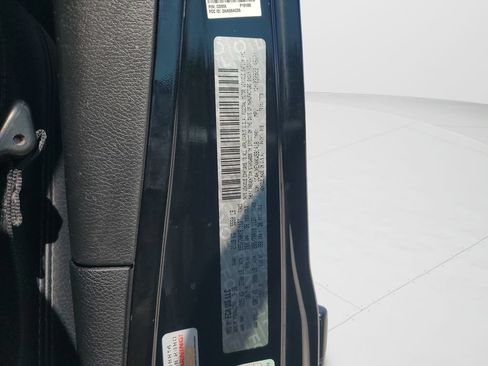 Used 2019 Jeep Wrangler Unlimited Sahara AWD/4WD image 29