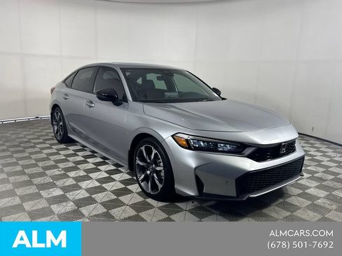 Used 2025 Honda Civic Sport image 4