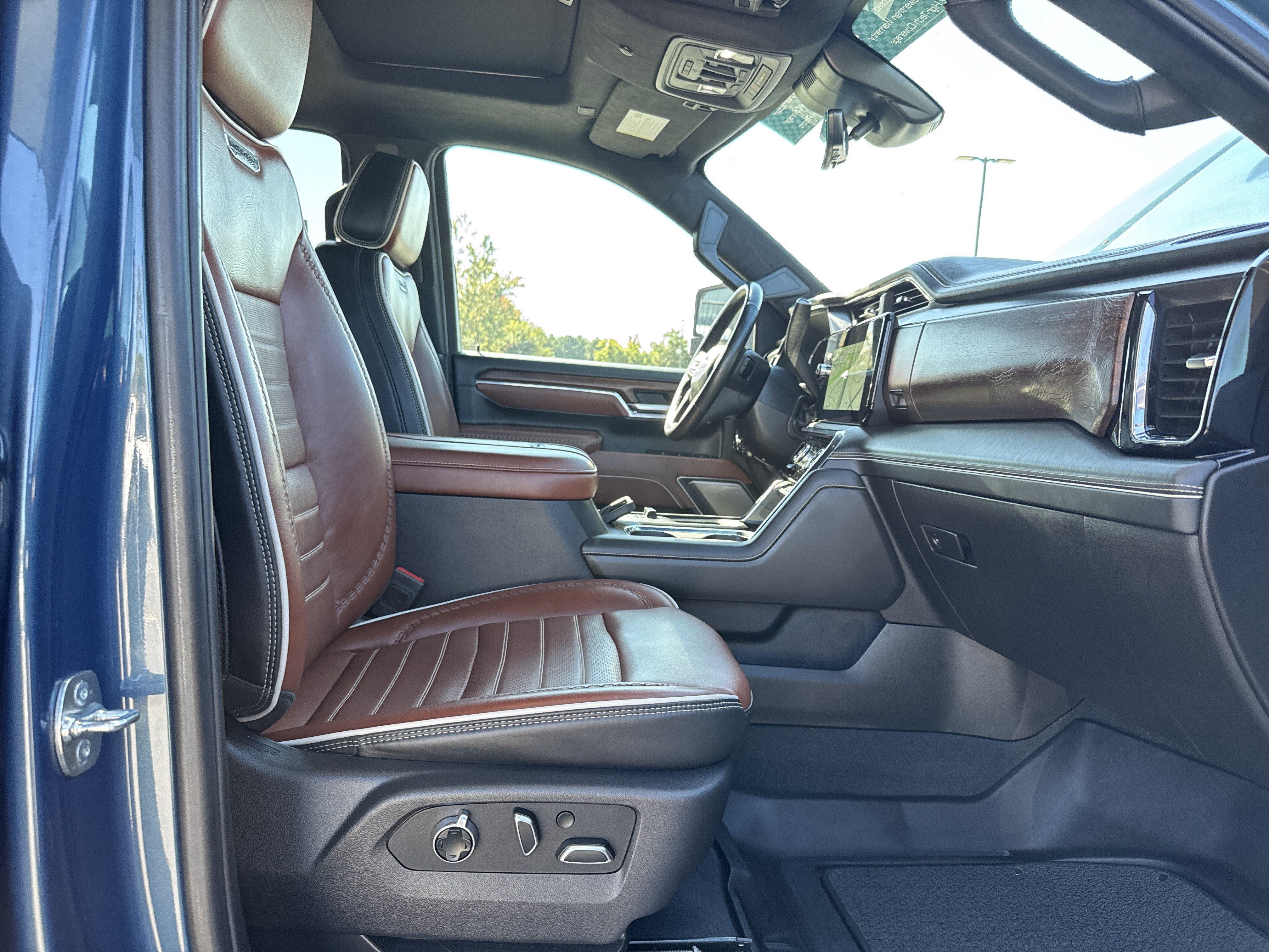Used 2025 GMC Sierra 2500 Denali Ultimate AWD/4WD image 33