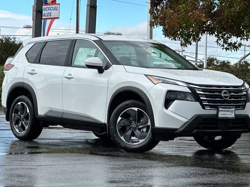 New 2026 Nissan Rogue SV image 2