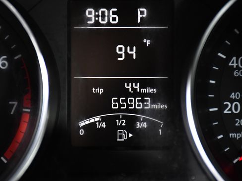 Used 2017 Volkswagen Jetta S image 14