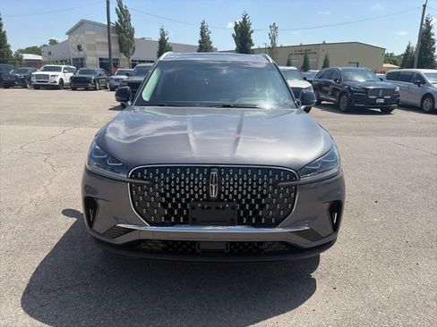 Used 2025 Lincoln Aviator Reserve w/ Illumination Package AWD/4WD image 9
