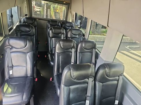 Used 2016 Ford Transit 350 XLT RWD image 13