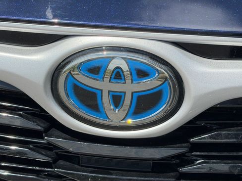 Used 2020 Toyota Highlander XLE AWD/4WD image 22