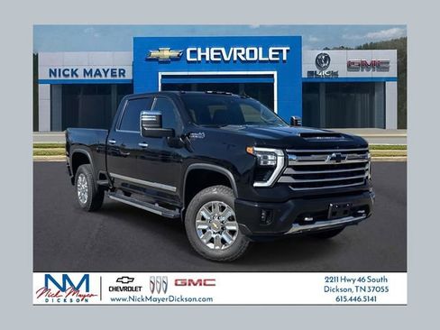 Used 2024 Chevrolet Silverado 2500 High Country w/ Technology Package AWD/4WD image 1