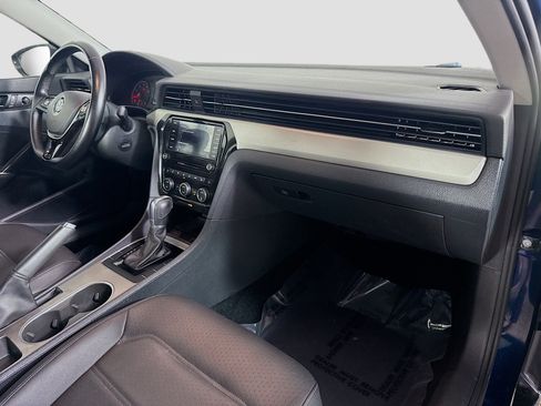 Used 2020 Volkswagen Passat 2.0T SE w/ Sunroof Package image 30