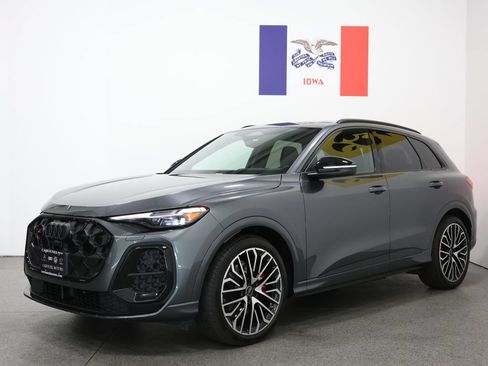 Used 2025 Audi SQ5 Premium Plus w/ Premium Plus Package AWD/4WD image 8