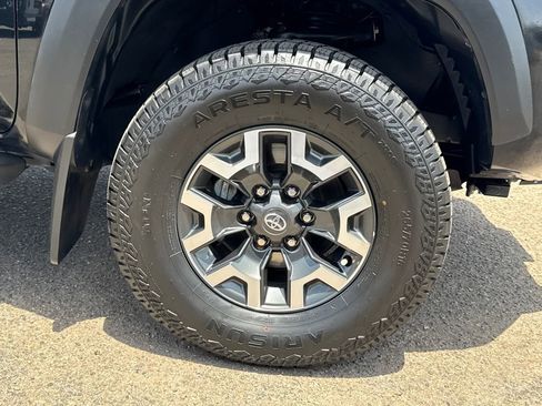 Used 2023 Toyota Tacoma TRD Off-Road AWD/4WD image 7